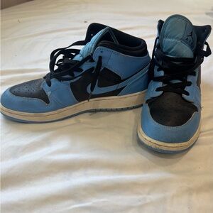 Nike Youth High-Top Sneakers in Light Blue and Black